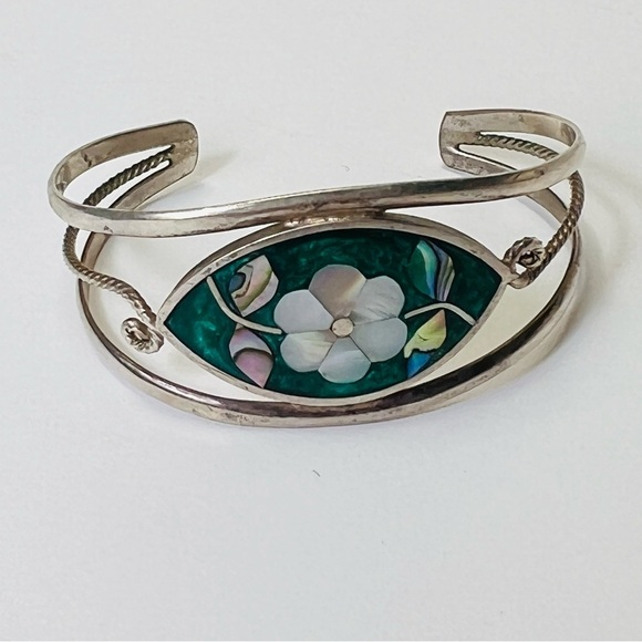 MEXICAN ALPACA SILVER MOTHER OF PEARL BRACELET - Picture 6 of 8